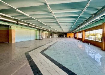 INTERNO - Negozio via Sempione, Castelletto Sopra Ticino - foto 15