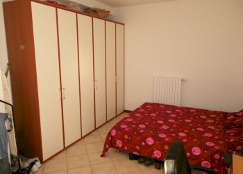 camera da letto - Bilocale Reggio nell'Emilia - foto 7