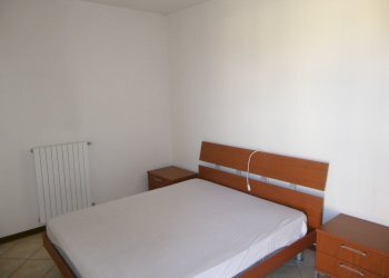 camera da letto - Bilocale Reggio nell'Emilia - foto 10