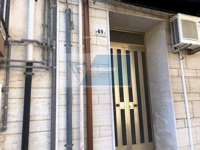 Four-room apartment Corso Vittorio Emanuele, Solarino - photo 2