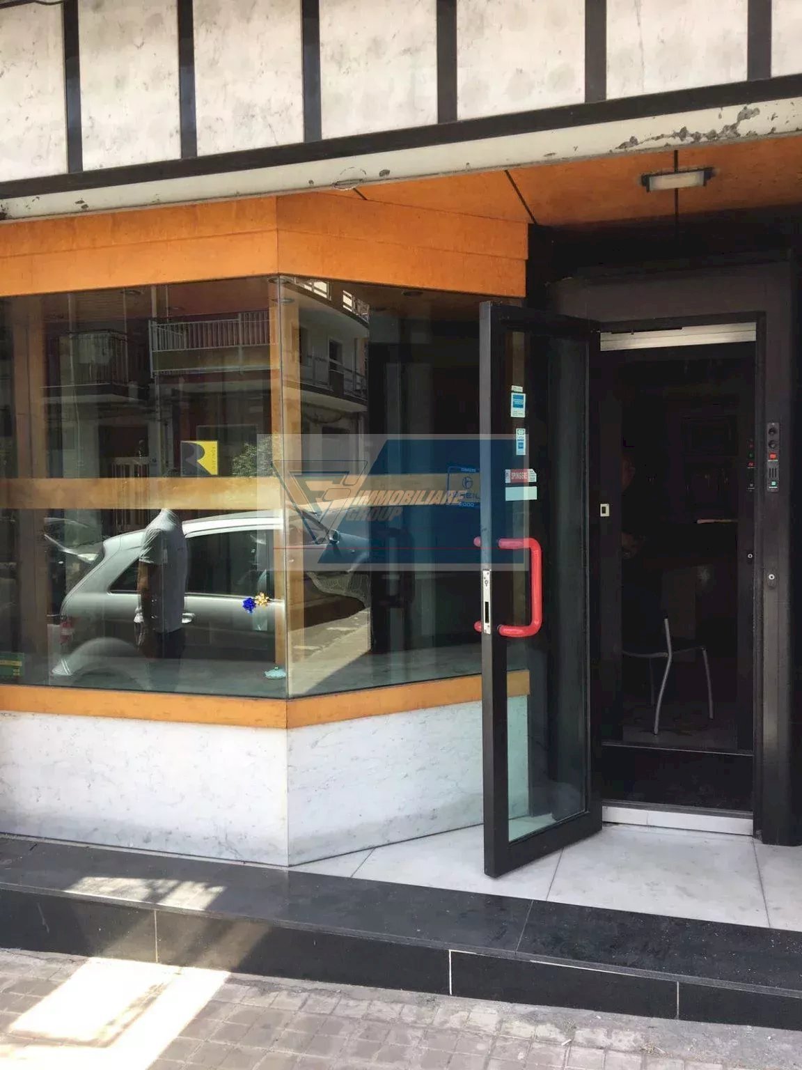 Negozio Via Roma, Solarino - foto 1