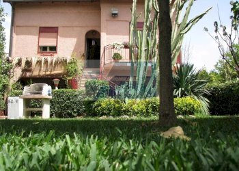 Independent house Viale Edoardo Garrone, Melilli - photo 1