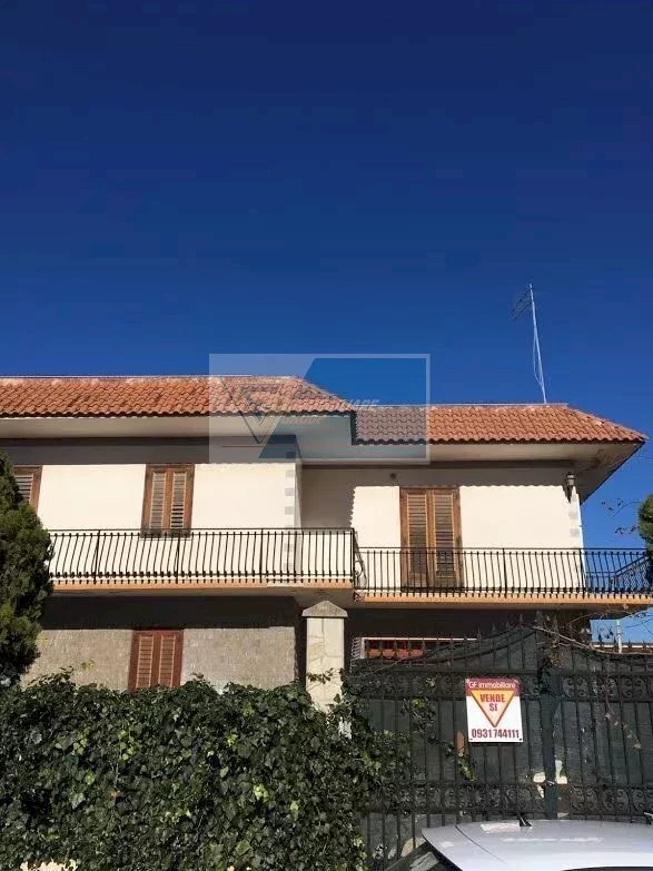 Villa Viale Edoardo Garrone, Melilli - photo 1