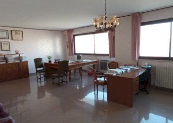 IMG_20220203_112128.jpg - Ufficio Ragusa - foto 1