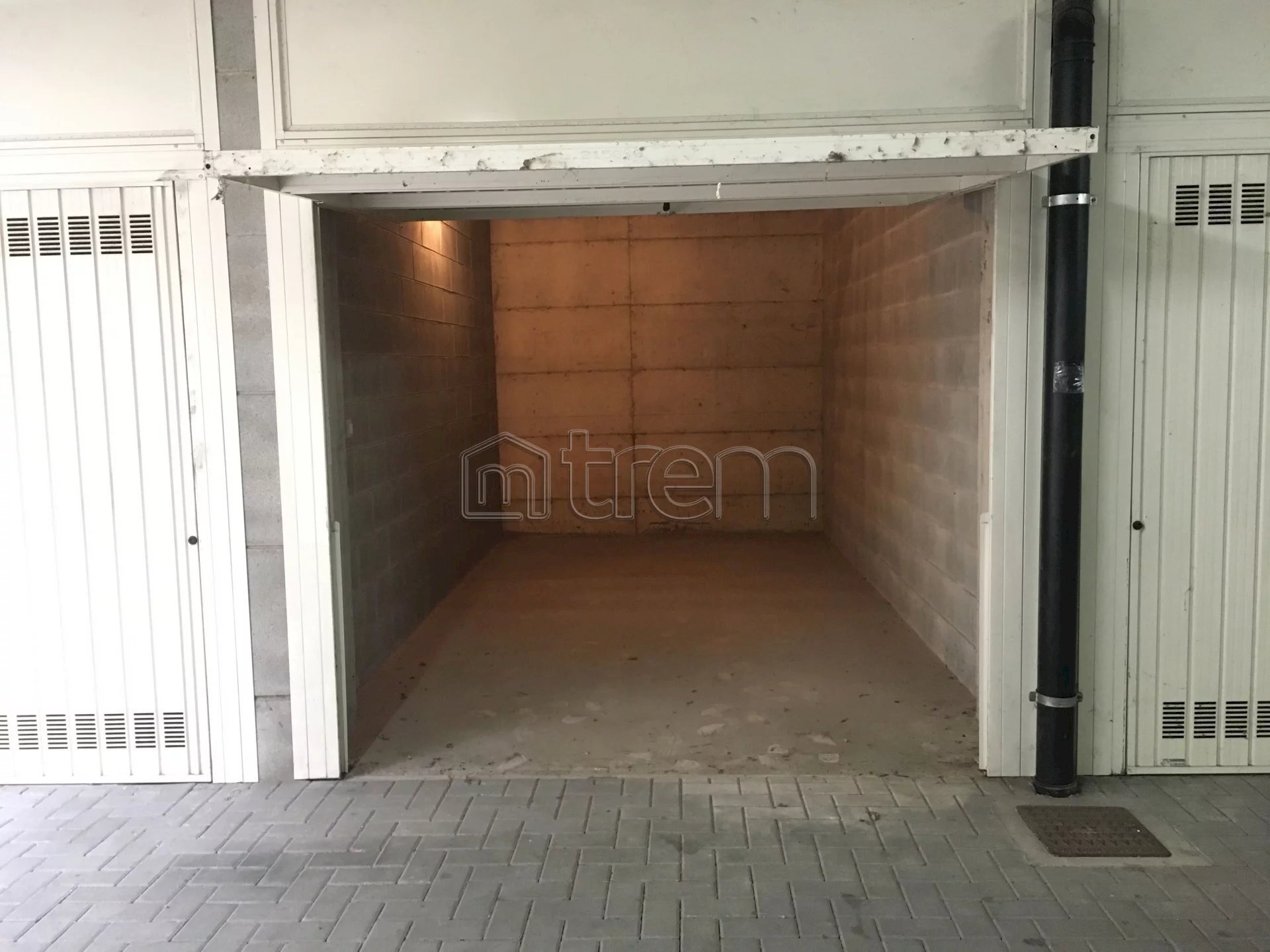 Box via Arona, Rho - photo 1