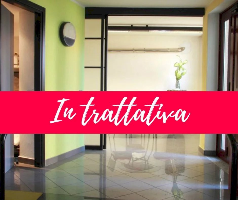 Magazzino via liguria, Pogliano Milanese - foto 1