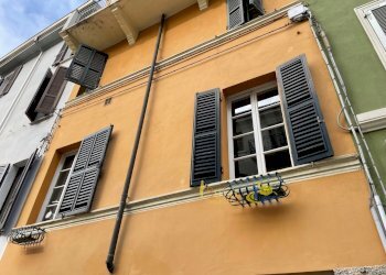 FINESTRE.jpg - Three-room apartment Borgo Santo Spirito, Parma - photo 16