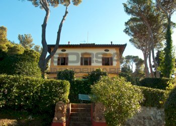 villa-vom-park-aus-gesehen.jpg - Villa Via Bayron 2, Livorno - foto 15