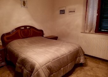 11a.jpg - Portion of a house SP301 54, Castiglione del Lago - photo 11