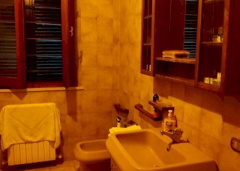 16a.jpg - Portion of a house SP301 54, Castiglione del Lago - photo 15