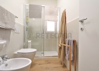 IMG_8198.JPG -  via Adige, Vicenza - photo 12