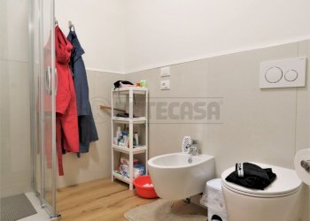 IMG_8202.JPG -  via Adige, Vicenza - photo 16