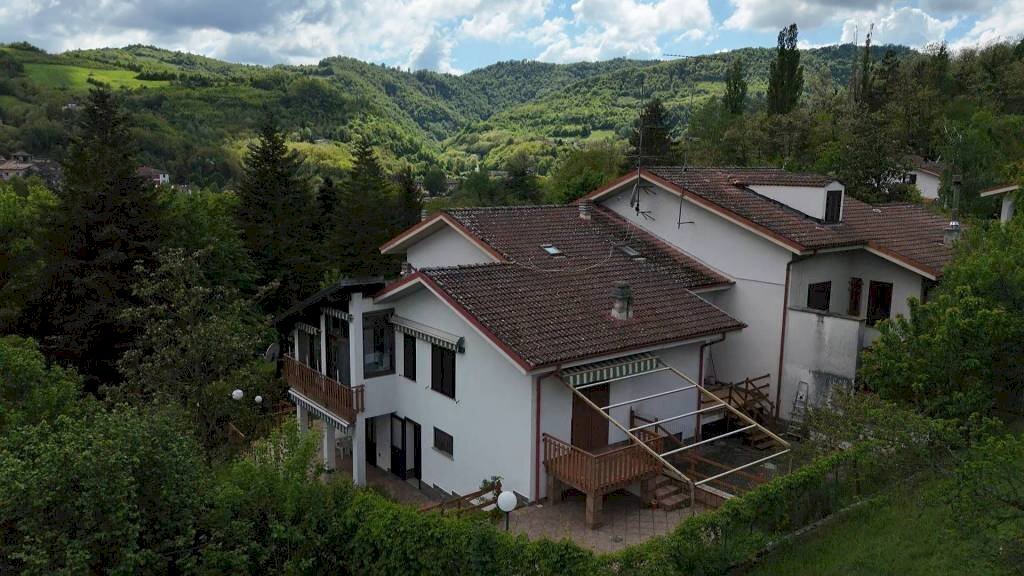 VILLA A SCHIERA - Villa San Sebastiano Curone - foto 3