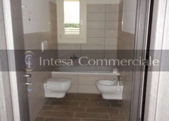 bagno con vasca - Quadrilocale Brescia - foto 11