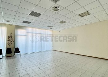 Locale Commerciale Corso G. Matteotti 52, Montecchio Maggiore - foto 2