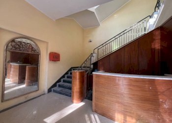 Interno palazzo - Negozio via Carafa, Cercola - foto 16