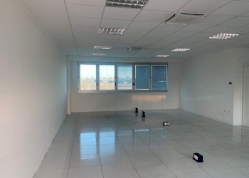 IMG_7862.JPG - Ufficio Via magistrini 3, Castel Maggiore - foto 3