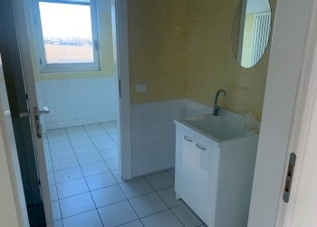 IMG_7866.JPG - Ufficio Via magistrini 3, Castel Maggiore - foto 14