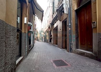 IMG_20220224_144313.jpg - Locale Commerciale Via Ospedale 18, Imperia - foto 9