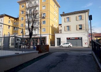0475ed46-59f5-4ba3-aa64-4e4459d37f91.jpg - Commercial Premises via rosmini 14, Trento - photo 2