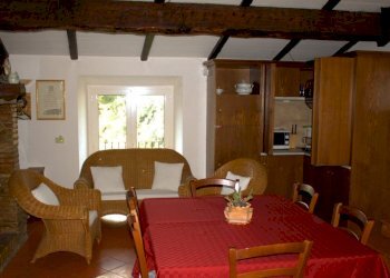 11.jpg - Casale SP252 59, Perugia - foto 12