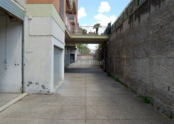 DSC_0048 [Larghezza Max  2400 Altezza Max  1800].j - Box Via dei Boccamazzi 26, Roma - foto 4