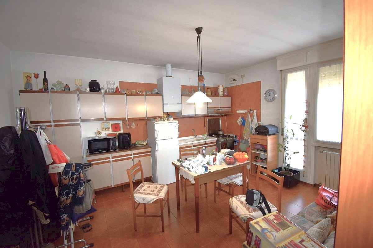 SOGGIORNO ANGOLO CUCINA - Bilocale Russi - foto 1