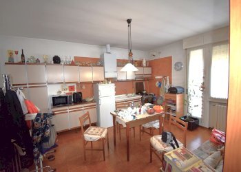 SOGGIORNO ANGOLO CUCINA - Bilocale Russi - foto 1