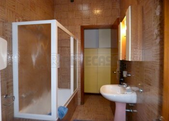 bagno - Bilocale Via Cà Sordis 5, Montebello Vicentino - foto 8