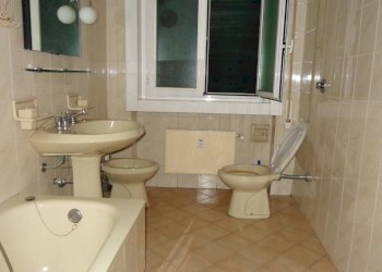 bagno1.jpg - Appartamento Piazza Nicolò Barabino 10, Genova - foto 2