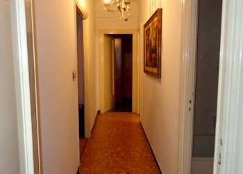 corridoio.jpg - Appartamento Piazza Nicolò Barabino 10, Genova - foto 6