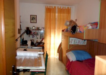 cameretta.jpg - Appartamento Via Paradiso 10, Genova - foto 5