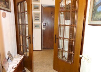 porte ingresso.jpg - Appartamento Via Paradiso 10, Genova - foto 7