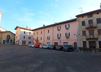 #canovaonline - Casa indipendente piazza Vittorio Veneto, Invorio - foto 2