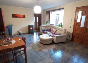 #canovaonline - Casa indipendente piazza Vittorio Veneto, Invorio - foto 4