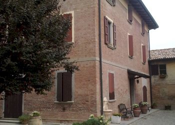 08082013845.jpg - Villa Reggio nell'Emilia - foto 3