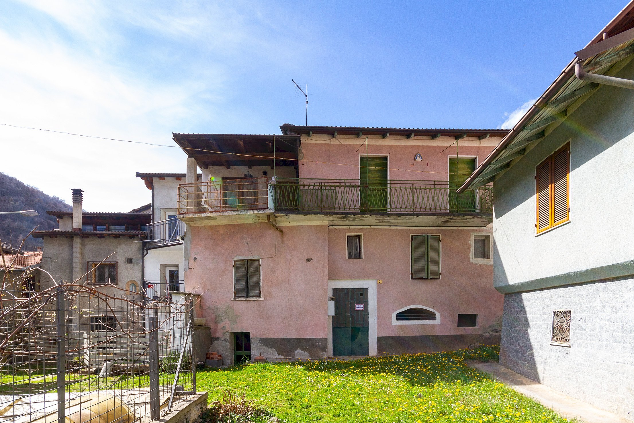 facciata - Casa semi indipendente Concentrico, Pradleves - foto 2