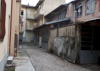 Capannone Cento - foto 8