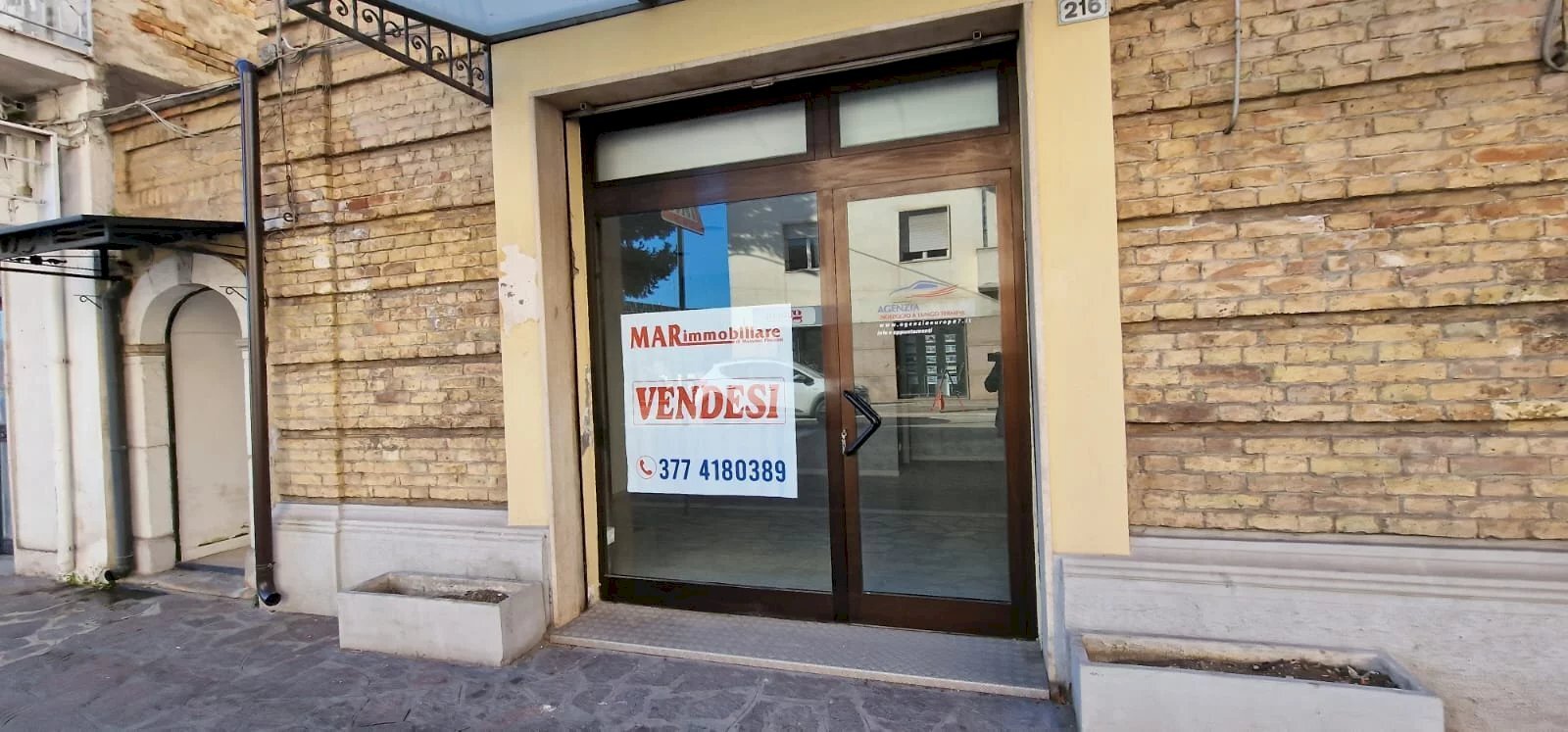 Locale Commerciale CORSO UMBERTO I N., Montesilvano - foto 1