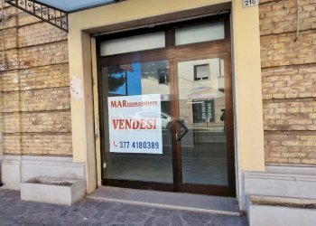 Locale Commerciale CORSO UMBERTO I N., Montesilvano - foto 1