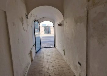 Locale Commerciale CORSO UMBERTO I N., Montesilvano - foto 11