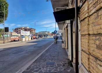 Locale Commerciale CORSO UMBERTO I N., Montesilvano - foto 13