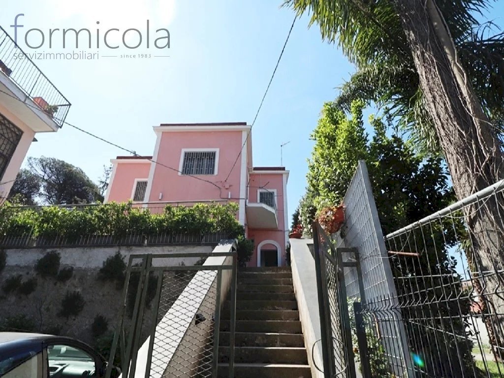 Villa Portici - foto 2