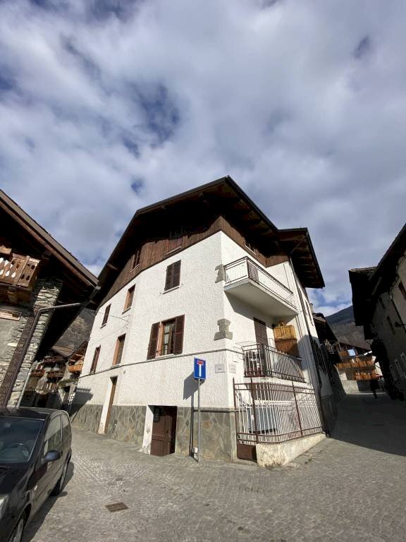 ESTERNO - Appartamento via Frejus, 2, Bardonecchia - foto 2