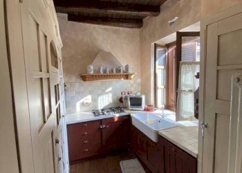 CUCINA - Appartamento via Frejus, 2, Bardonecchia - foto 10