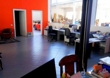 Capannone via Giulio Uberti, Varese - foto 10