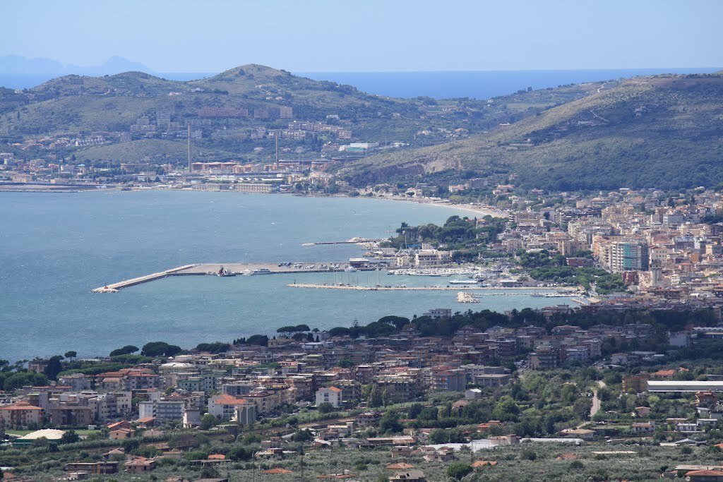 castell.jpg - Terreno agricolo Castellonorato, Formia - foto 1