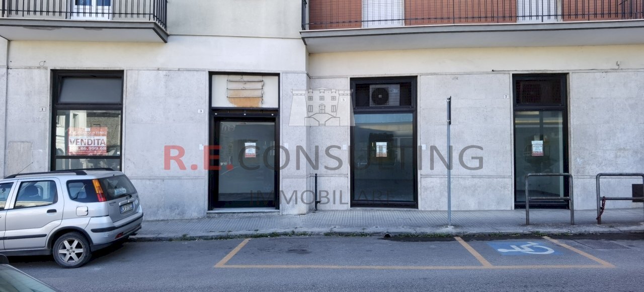 IMG_20210712_163323_resized_20210712_045334640.jpg - Centro commerciale Via Taranto 4, Martina Franca - foto 2