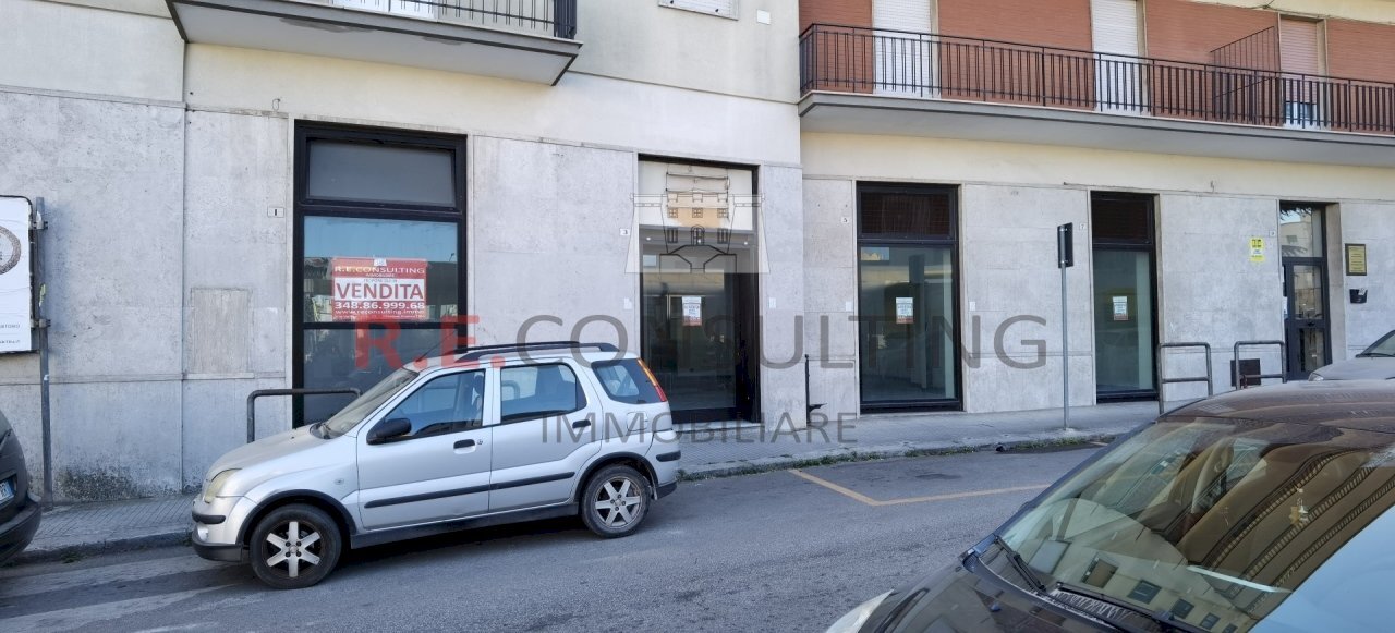 IMG_20210712_163311_resized_20210712_045334771.jpg - Centro commerciale Via Taranto 4, Martina Franca - foto 3