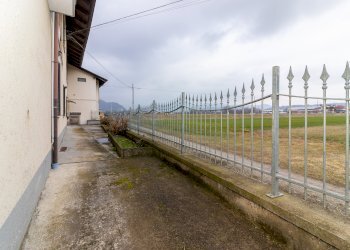 Cortile - Semi-detached house Via Bernezzo, 88, Caraglio - photo 27